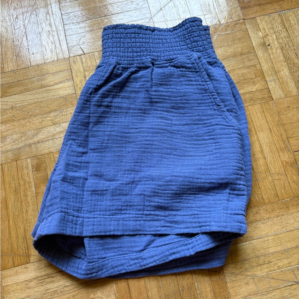 Blue linen shorts size M